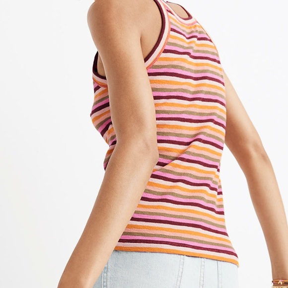 Mᴀᴅᴇᴡᴇʟʟ Aᴜᴅɪᴏ Tᴀɴᴋ Tᴏᴘ ɪɴ Aʀᴇᴛʜᴀ Sᴛʀɪᴘᴇ - Picture 5 of 11